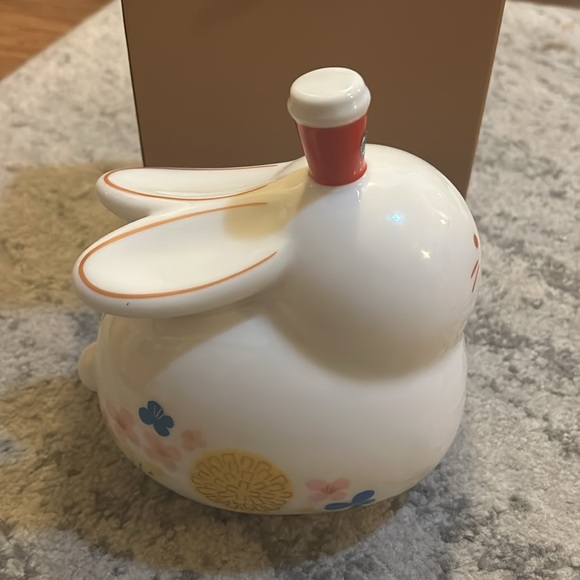 Starbucks Rabbit Bunny Coin Bank Ceramic 2023 Lunar New Year
